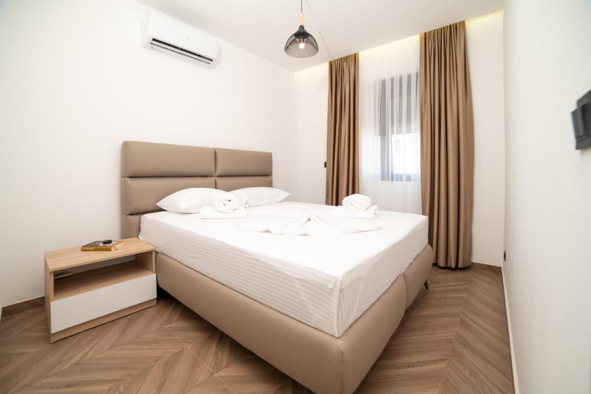Akar Hotel Ulcinj Exterior photo